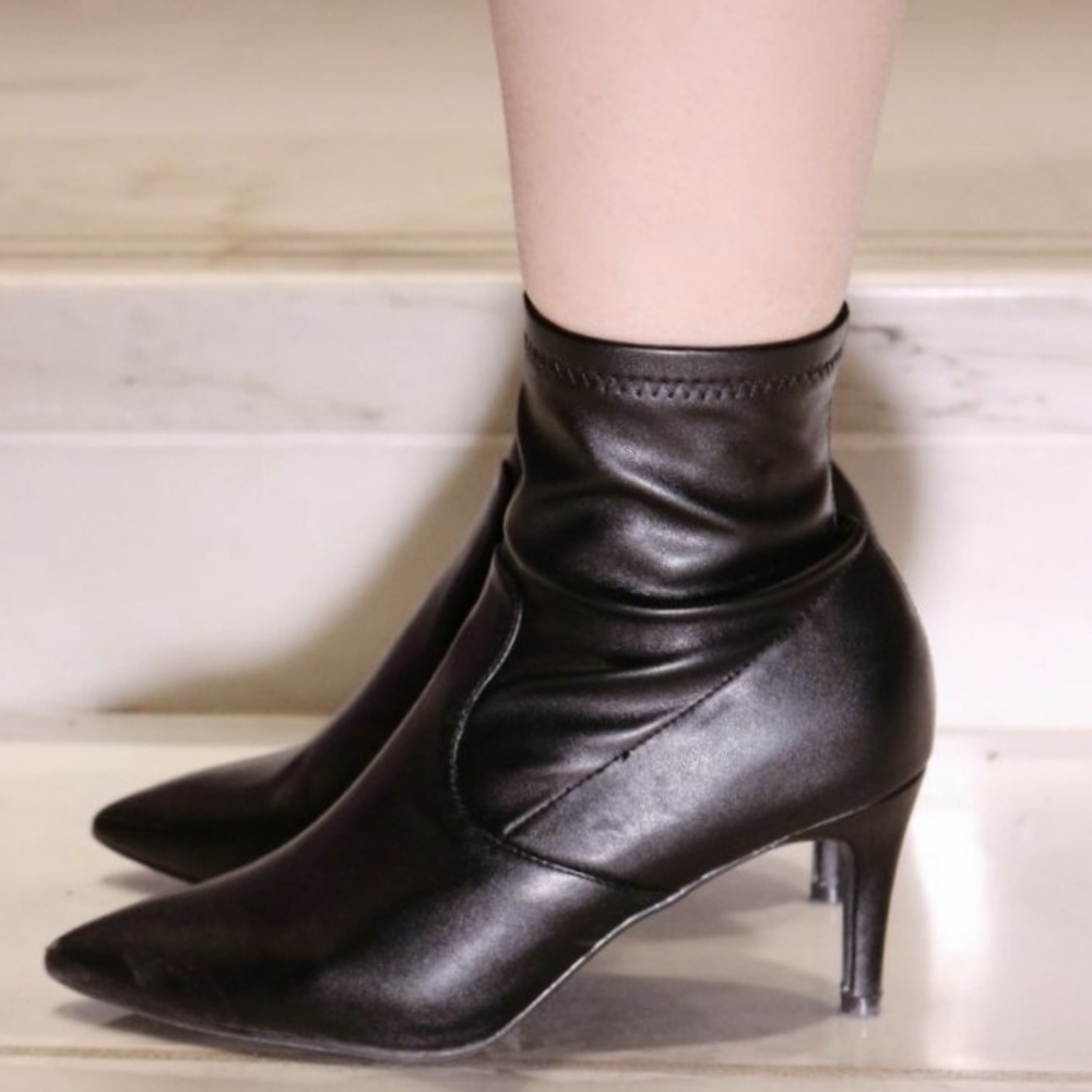 PU pointed ankle boots